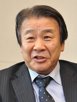 三菱化学唐津正典専務[1].jpg